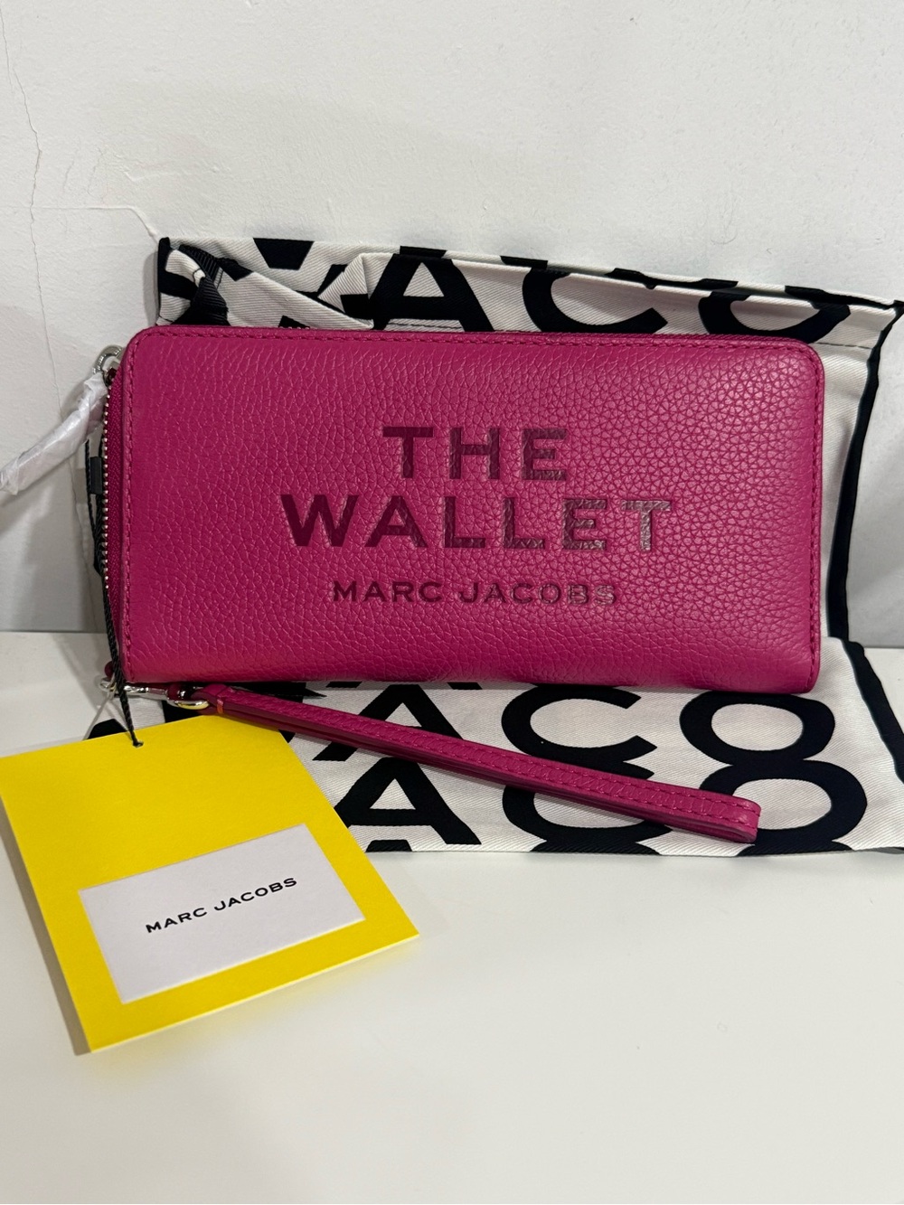 NWT Marc Jacobs The Leather Continental Wallet Raspberry Pink